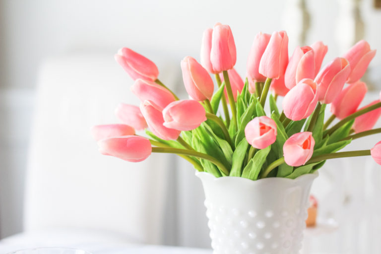 Valentine's Day Tablescape - Home and Hallow