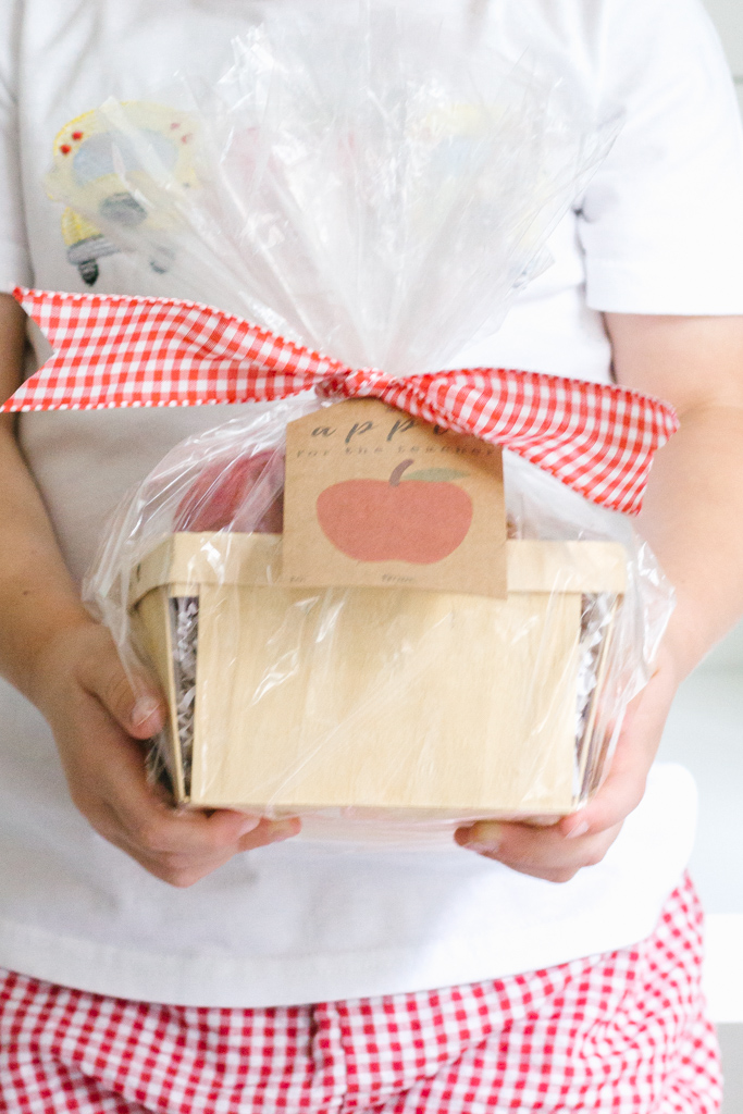 First day of school teacher gift idea free printable - Home and Hallow