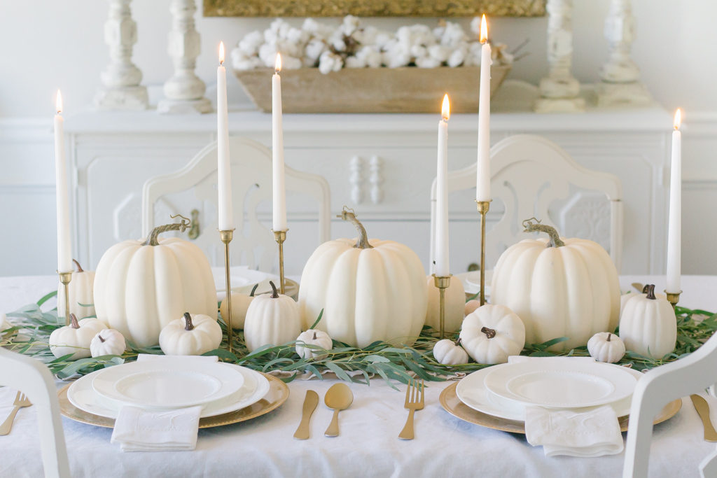 dollar store chalk painted pumpkins