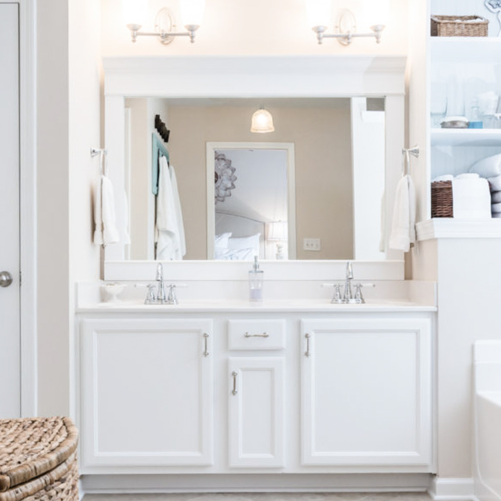 DIY: How to Frame A Builder-Grade Bathroom Mirror