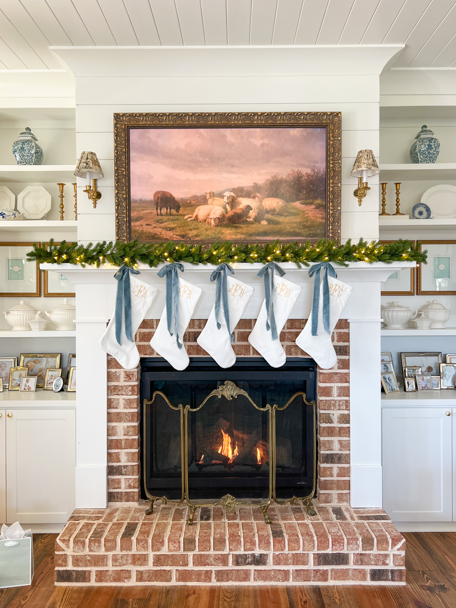 Christmas Home Tour 2022 - Home and Hallow